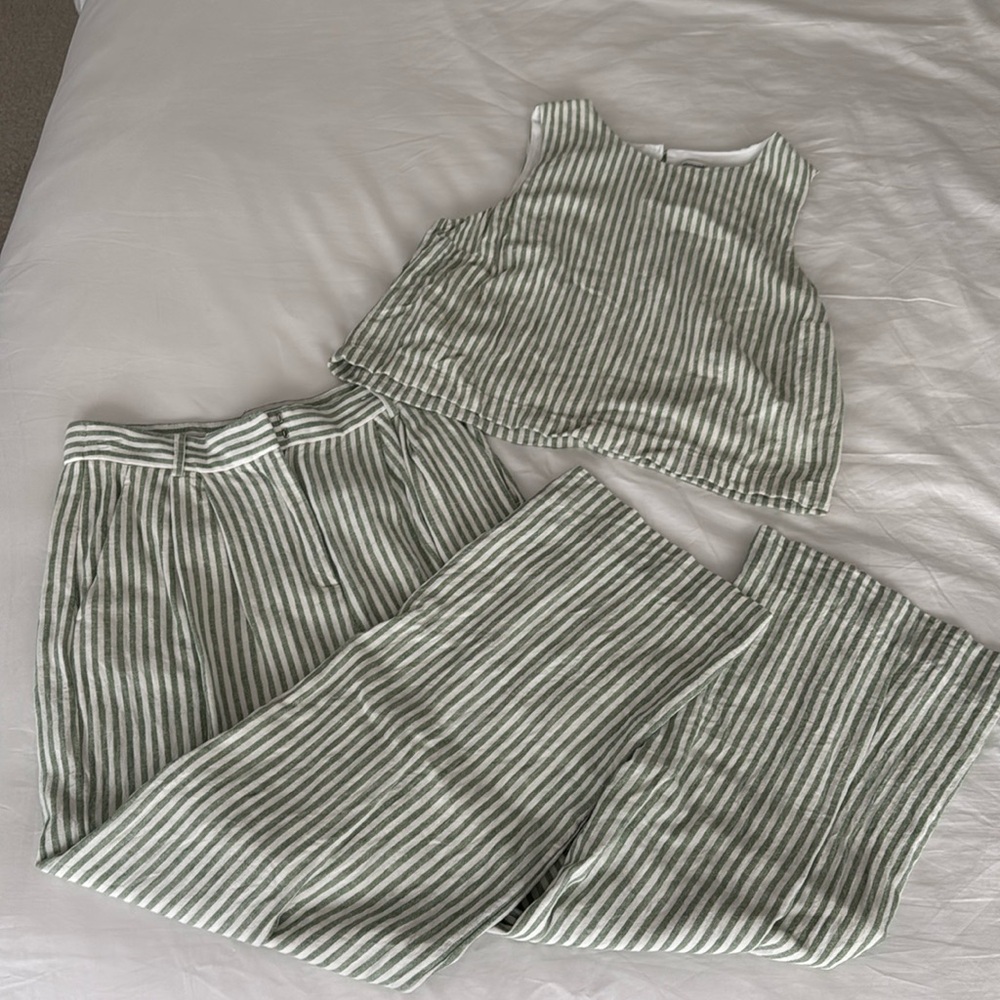 Abercrombie linen blend set